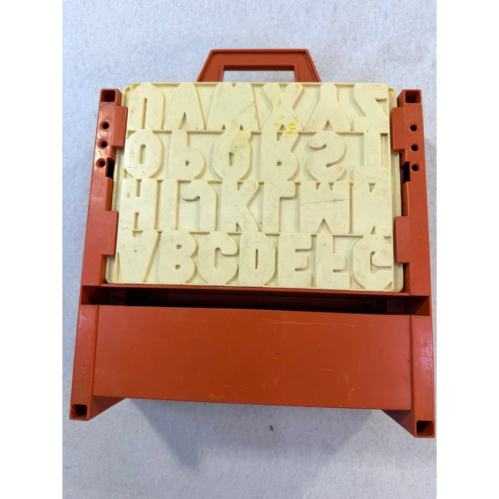 Vintage Fisher Price School Days Desk Magnetic Letters Numbers Chalkboard READ